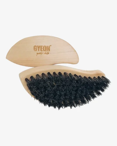 Gyeon Q²M LeatherBrush - Četka za čišćenje kožnih površina